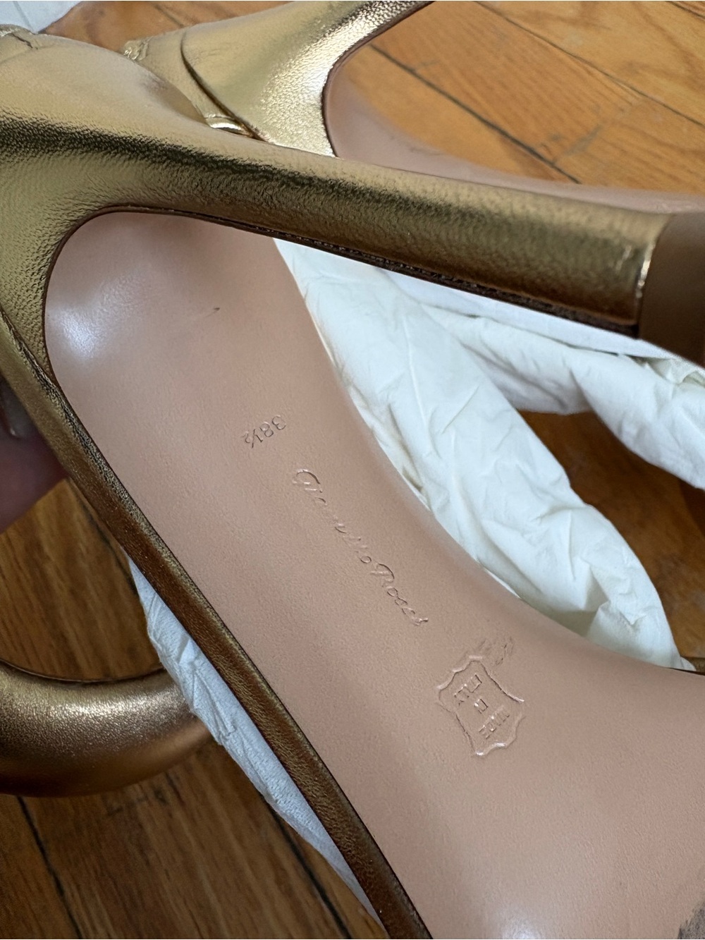 Gianvito Rossi Bijoux 38.5 Metallic Gold Sculpted Strap Stiletto Sandals - Picture 6 of 8